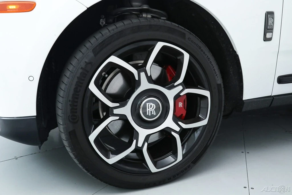 2023 Rolls-Royce Cullinan Black Badge - Image 14 of 21