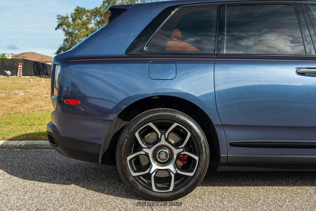 2023 Rolls-Royce Cullinan Black Badge - Image 10 of 12