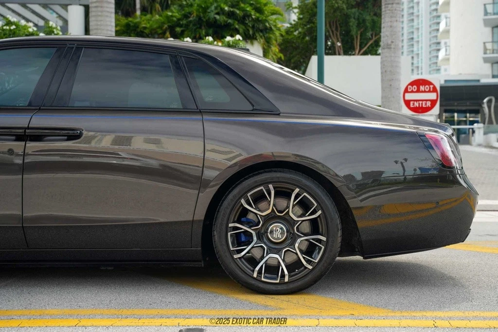 2023 Rolls-Royce Ghost Black Badge 2nd Gen - Image 5 of 12