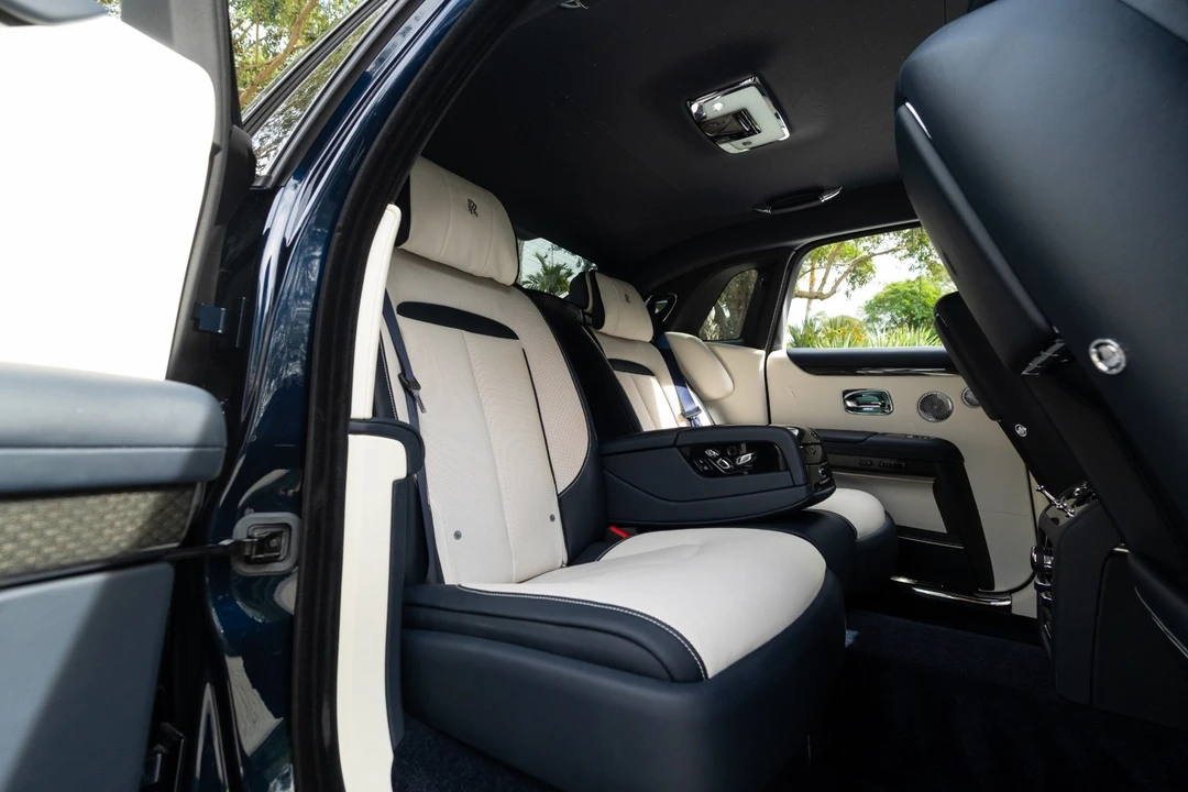 2023 Rolls-Royce Ghost Black Badge 2nd Gen - Image 8 of 12