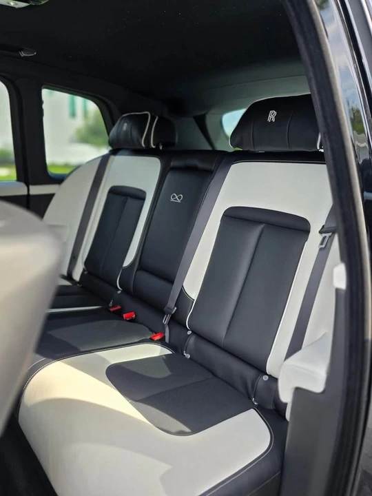 2023 Rolls-Royce Cullinan Black Badge - Image 7 of 10