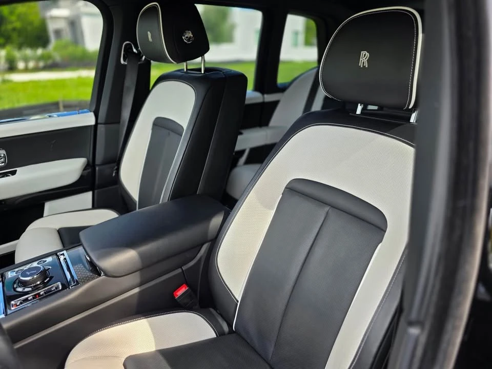 2023 Rolls-Royce Cullinan Black Badge - Image 6 of 10