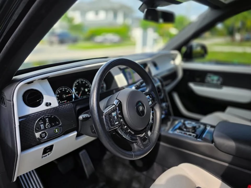 2023 Rolls-Royce Cullinan Black Badge - Image 4 of 10