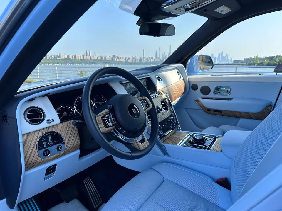 2023 Rolls-Royce Cullinan - Image 4 of 4