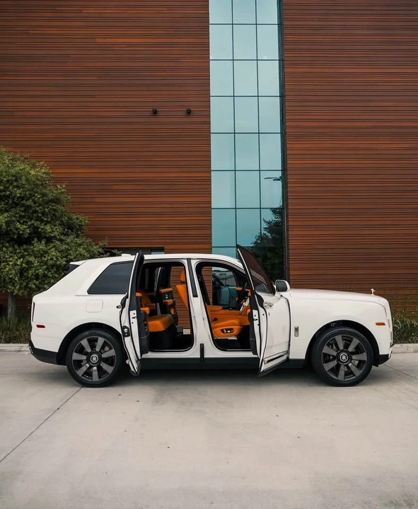 2023 Rolls-Royce Cullinan Black Badge - Image 2 of 3