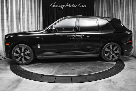 2023 Rolls-Royce Cullinan Cullinan Package