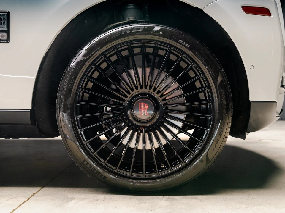 2023 Rolls-Royce Cullinan - Image 6 of 12
