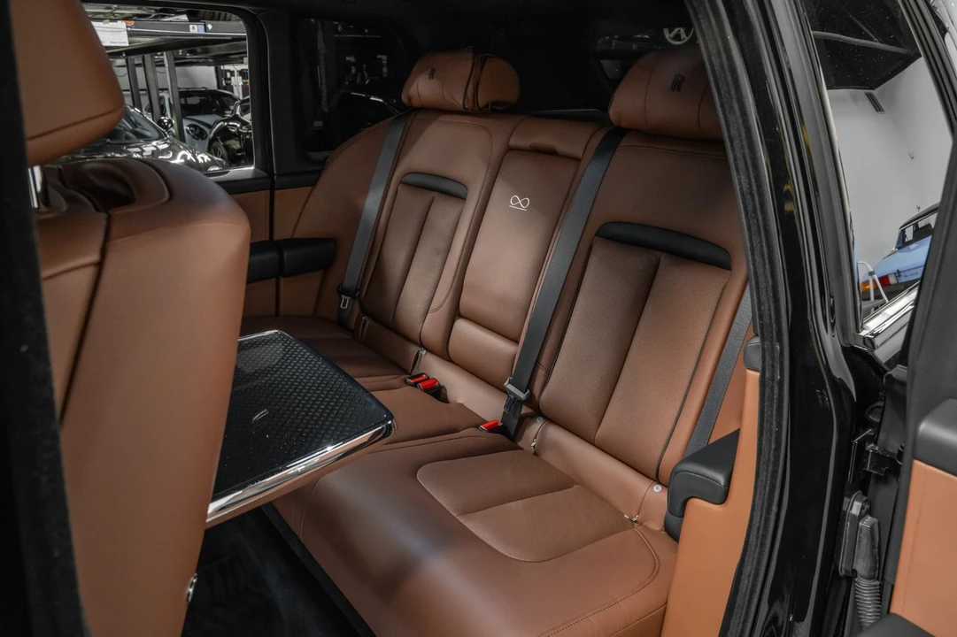 2023 Rolls-Royce Cullinan Black Badge - Image 15 of 21