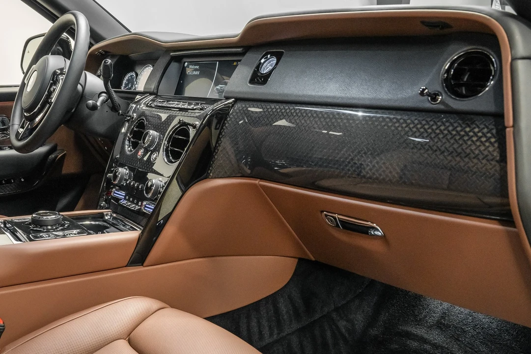 2023 Rolls-Royce Cullinan Black Badge - Image 13 of 21