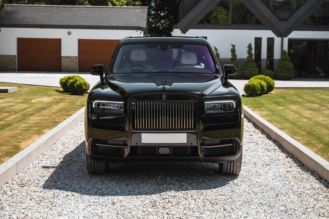 2023 Rolls-Royce Cullinan Black Badge - Image 2 of 31