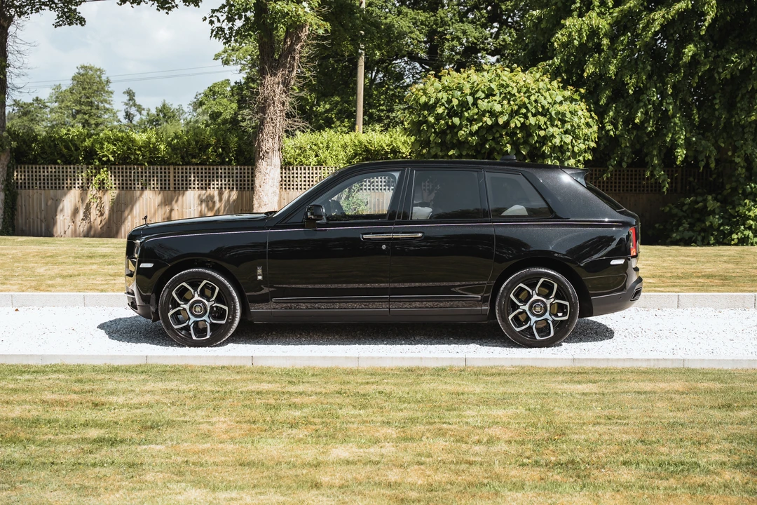 2023 Rolls-Royce Cullinan Black Badge - Image 12 of 31
