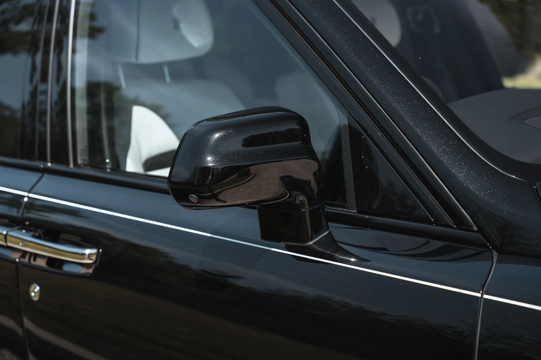 2023 Rolls-Royce Cullinan Black Badge - Image 30 of 31