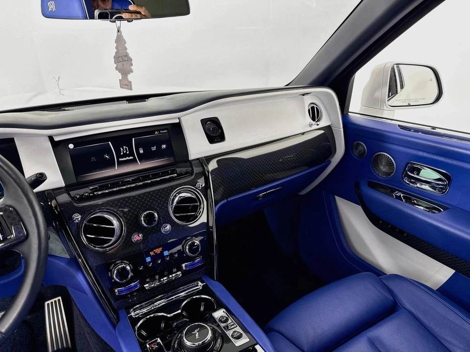 2023 Rolls-Royce Cullinan Black Badge - Image 26 of 31
