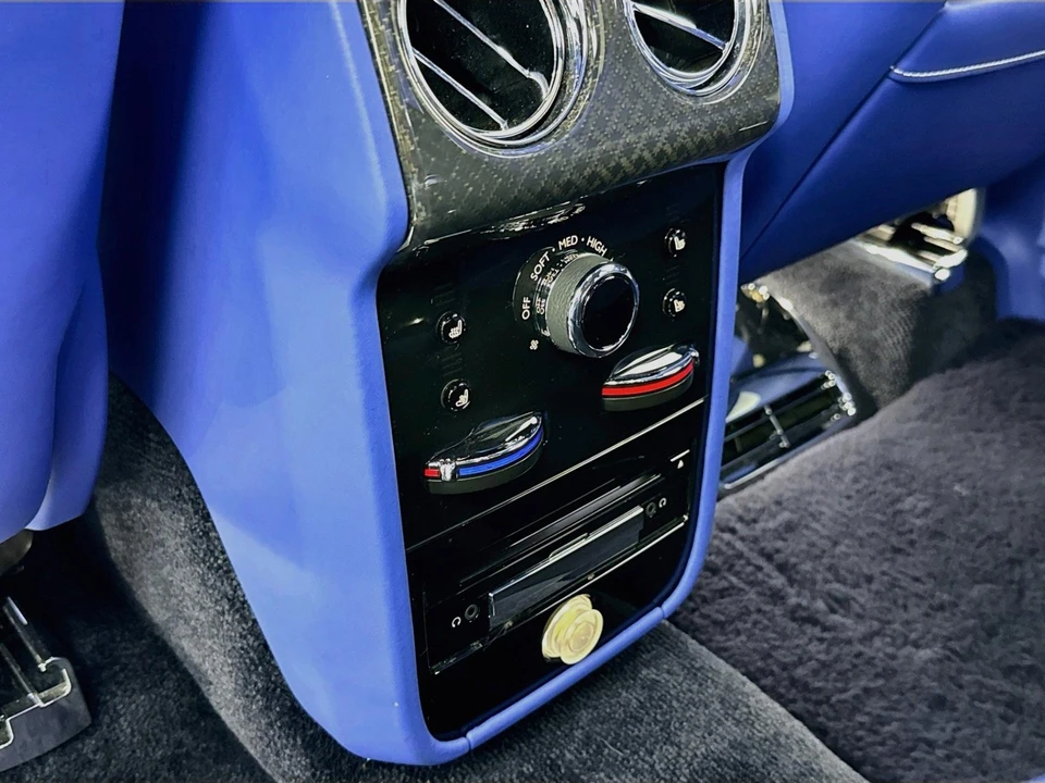 2023 Rolls-Royce Cullinan Black Badge - Image 27 of 31