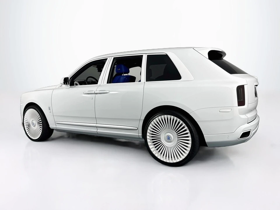 2023 Rolls-Royce Cullinan Black Badge - Image 7 of 31