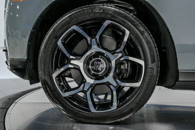 2023 Rolls-Royce Cullinan Black Badge - Image 16 of 21