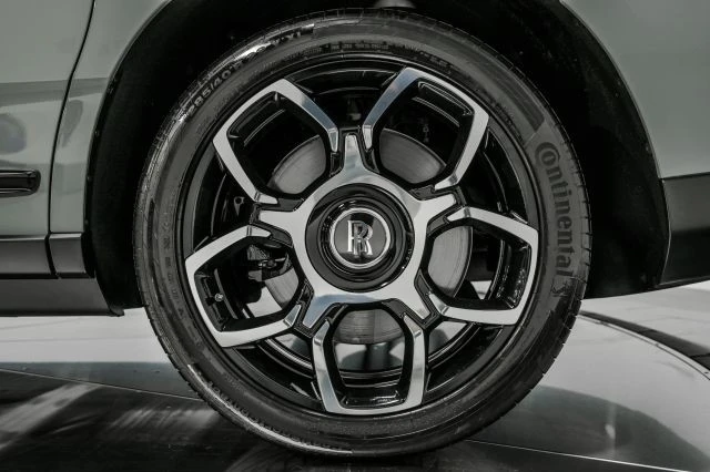 2023 Rolls-Royce Cullinan Black Badge - Image 19 of 21