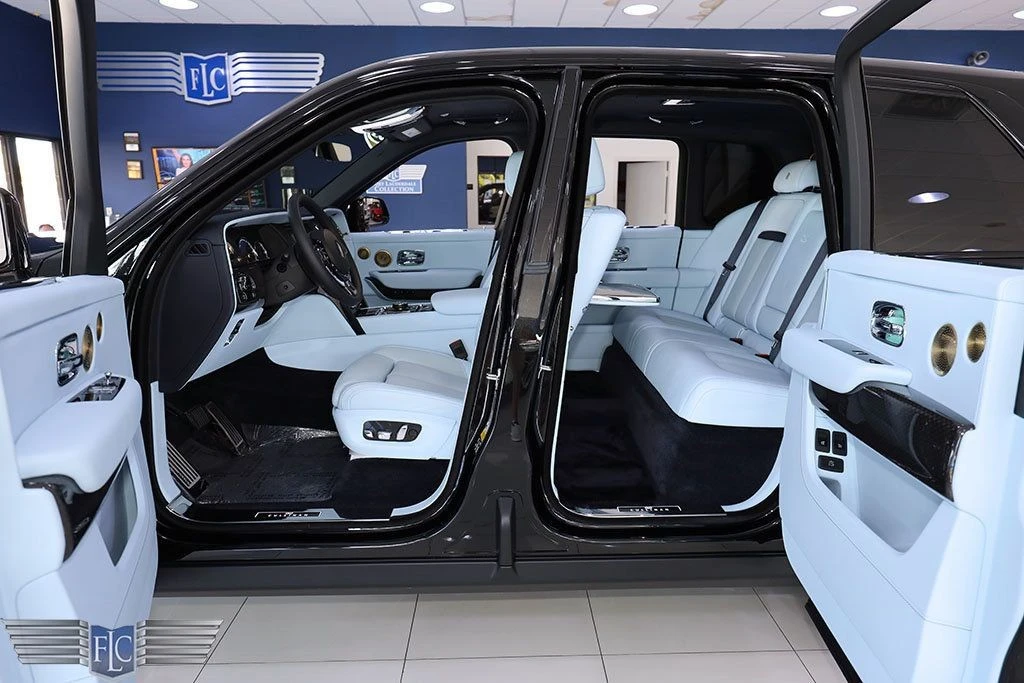 2023 Rolls-Royce Cullinan Black Badge - Image 11 of 12