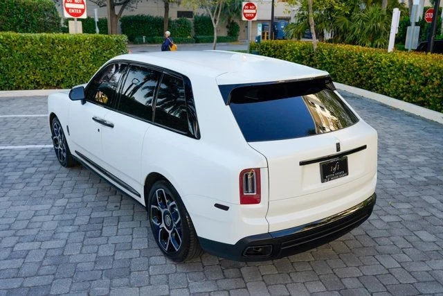 2023 Rolls-Royce Cullinan Black Badge - Image 19 of 31
