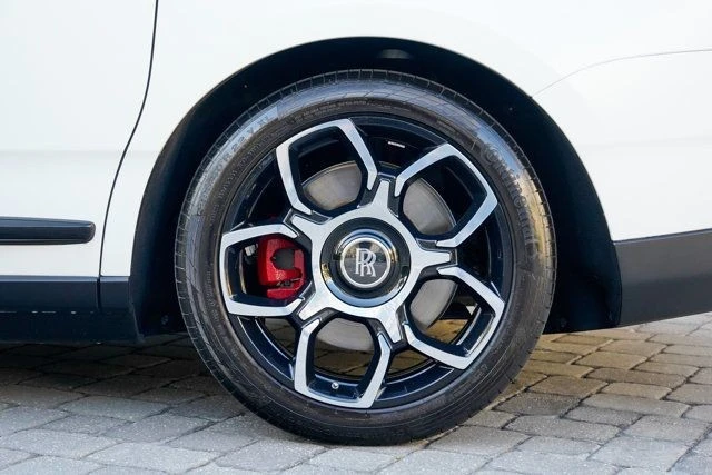 2023 Rolls-Royce Cullinan Black Badge - Image 15 of 31