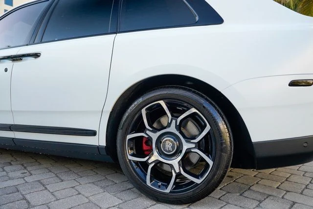 2023 Rolls-Royce Cullinan Black Badge - Image 16 of 21