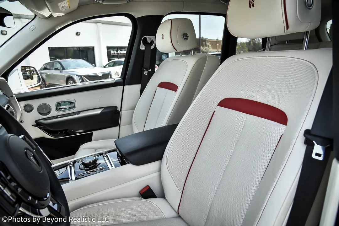 2023 Rolls-Royce Cullinan - Image 2 of 12