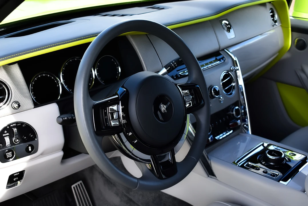 2023 Rolls-Royce Cullinan - Image 4 of 16