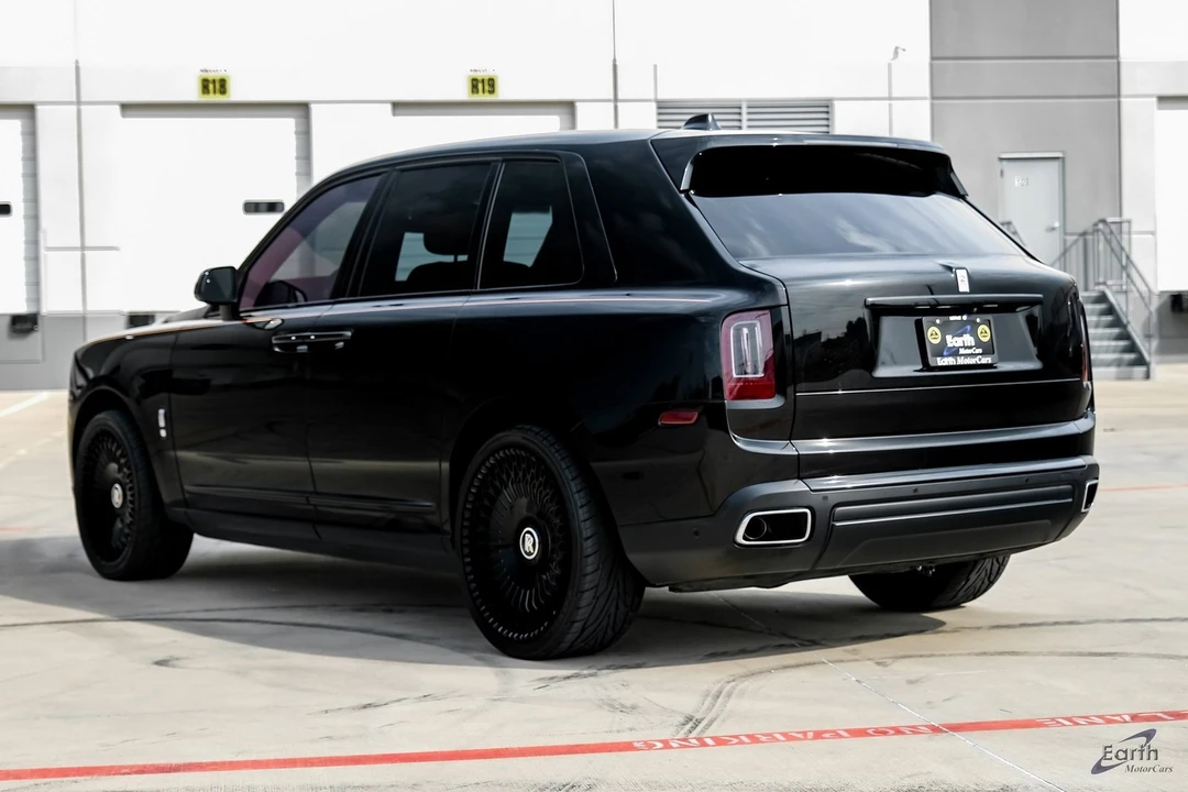 2023 Rolls-Royce Cullinan - Image 8 of 12