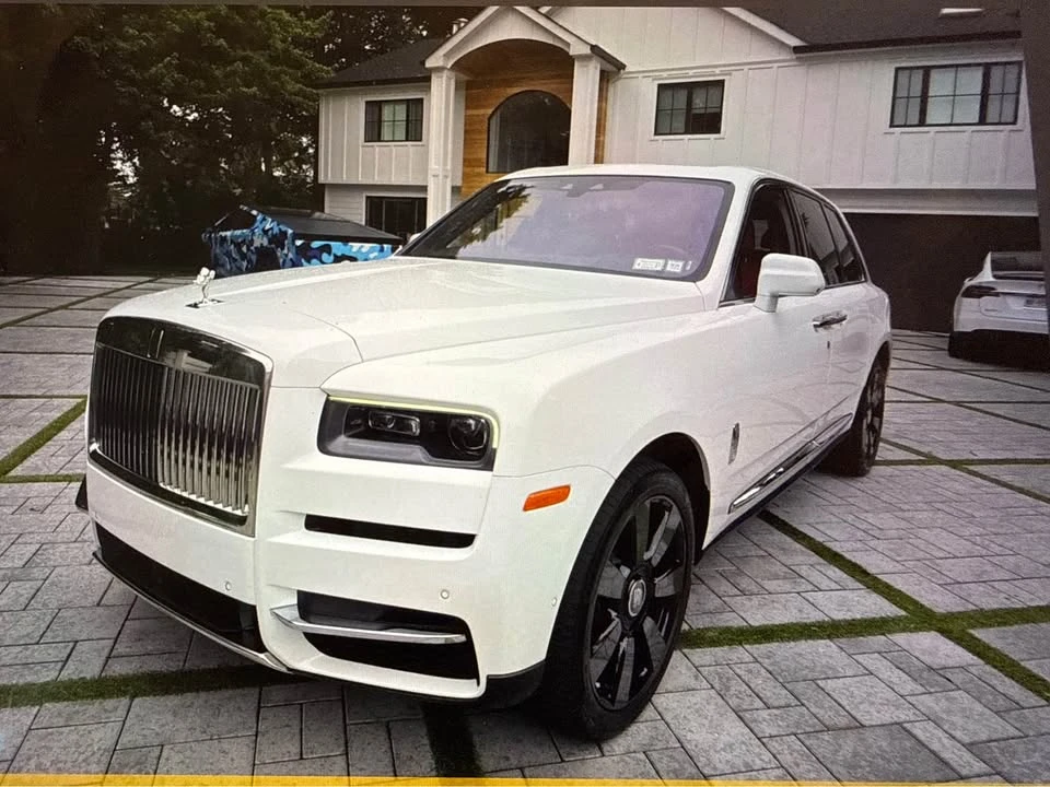 2023 Rolls-Royce Cullinan - Image 2 of 6