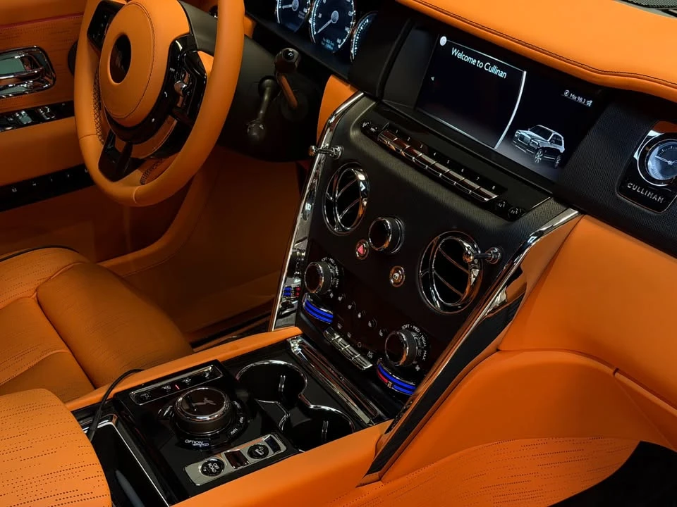 2023 Rolls-Royce Cullinan - Image 15 of 18