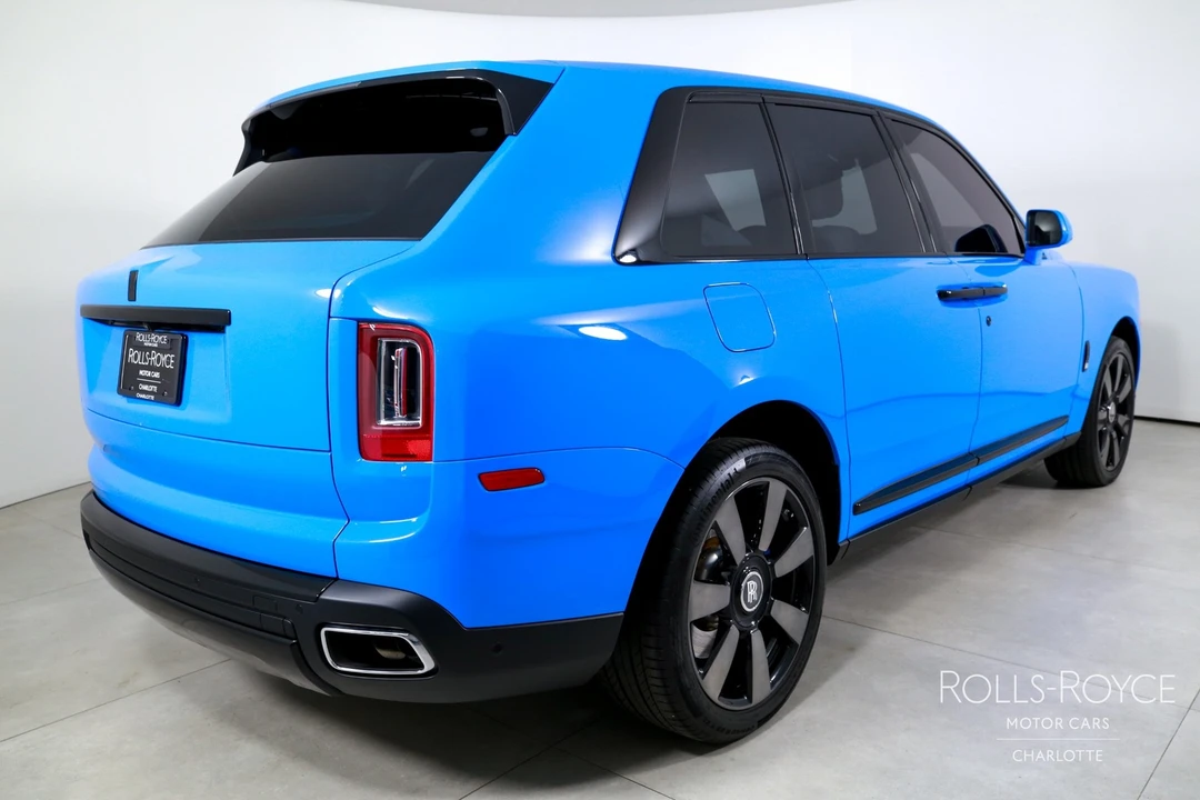 2023 Rolls-Royce Cullinan - Image 2 of 12
