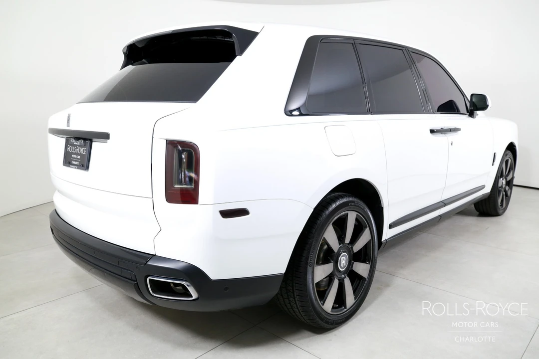 2023 Rolls-Royce Cullinan - Image 2 of 31
