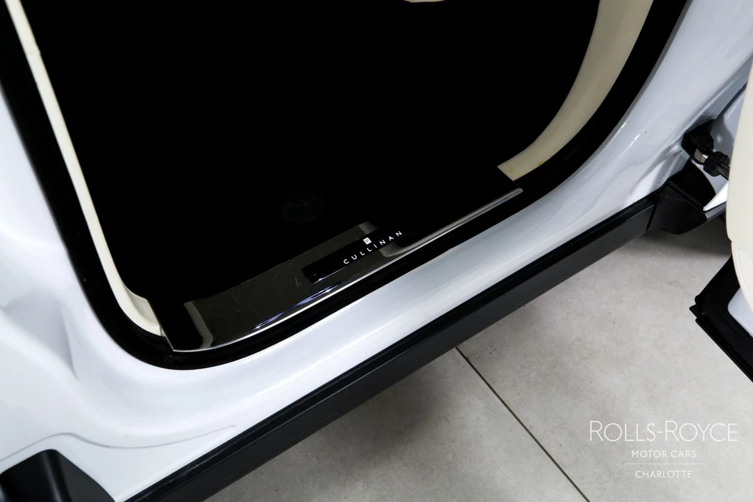 2023 Rolls-Royce Cullinan - Image 21 of 31