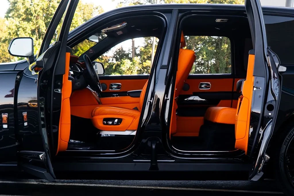 2023 Rolls-Royce Cullinan - Image 10 of 18