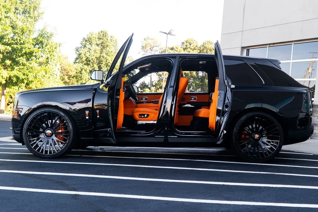 2023 Rolls-Royce Cullinan - Image 9 of 18
