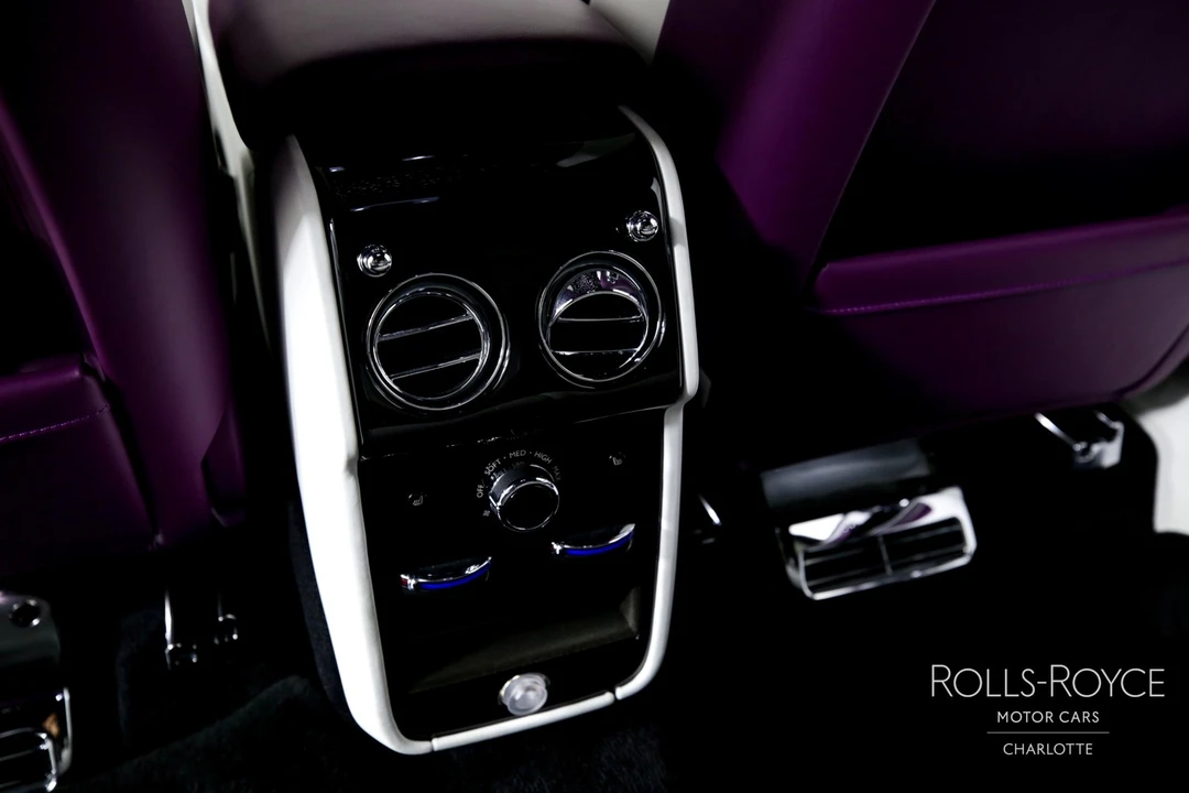 2023 Rolls-Royce Cullinan - Image 19 of 21