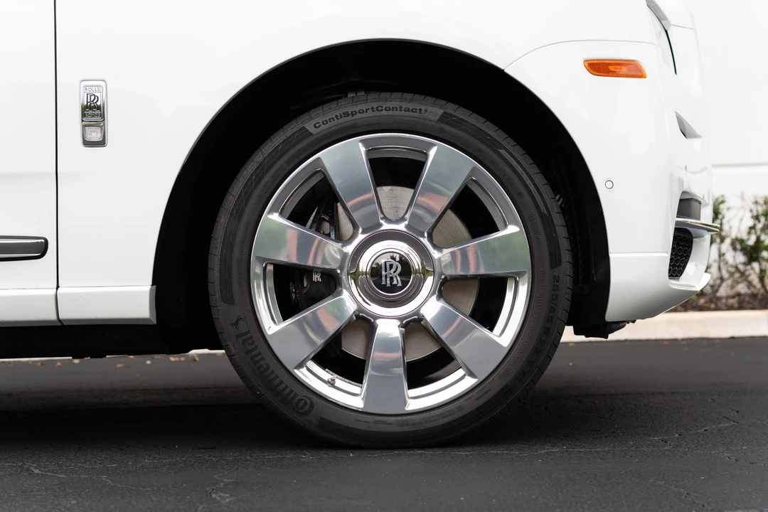 2023 Rolls-Royce Cullinan - Image 5 of 12