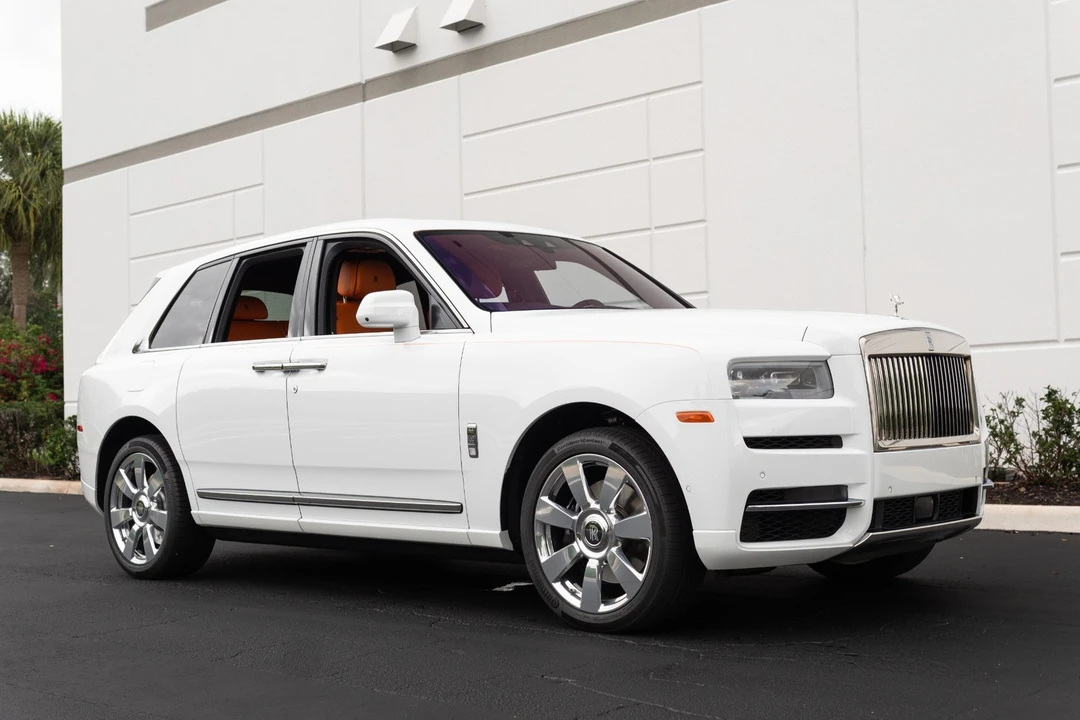2023 Rolls-Royce Cullinan - Image 3 of 12