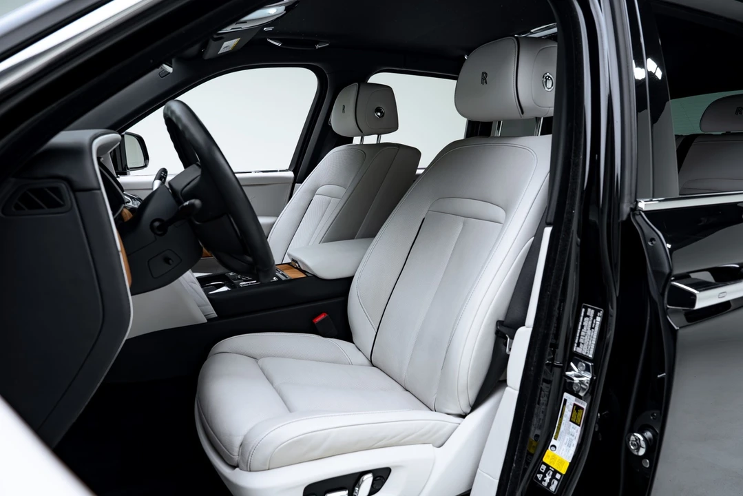 2023 Rolls-Royce Cullinan - Image 16 of 31