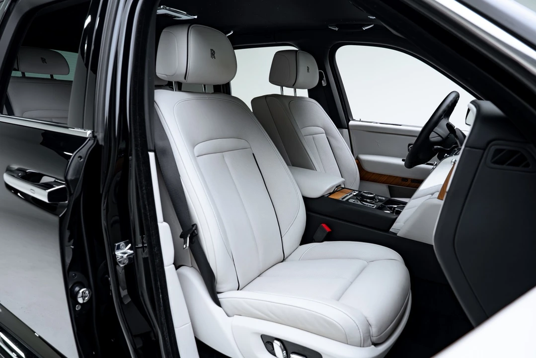 2023 Rolls-Royce Cullinan - Image 18 of 31