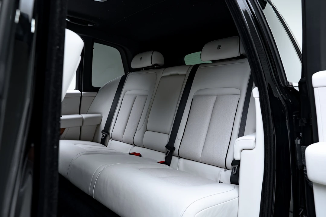 2023 Rolls-Royce Cullinan - Image 17 of 31