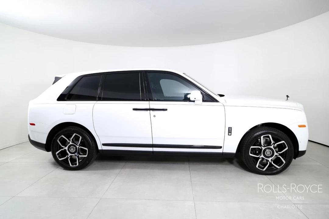 2023 Rolls-Royce Cullinan - Image 10 of 12