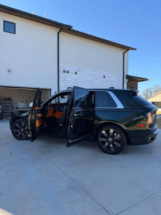 2023 Rolls-Royce - Image 2 of 11