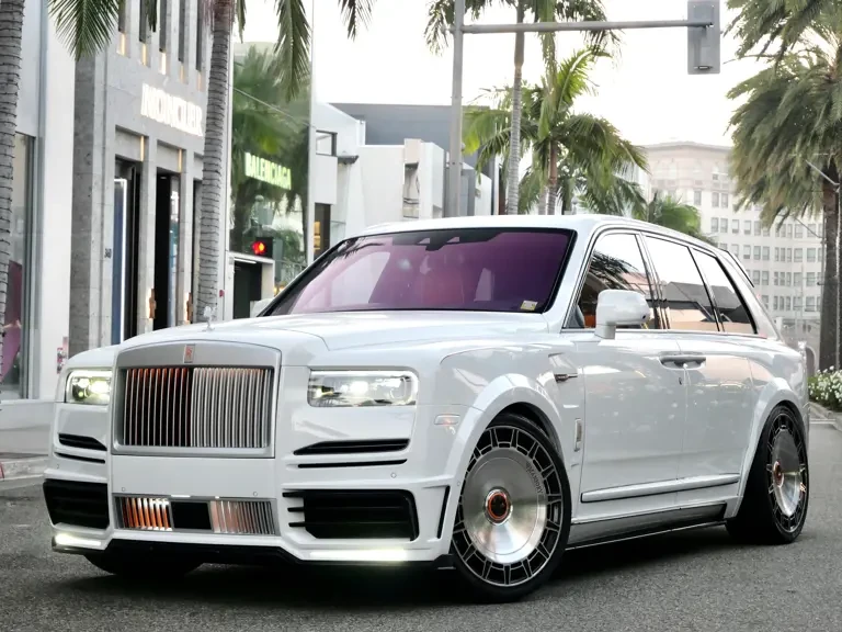 2023 Rolls-Royce Cullinan - Image 2 of 31