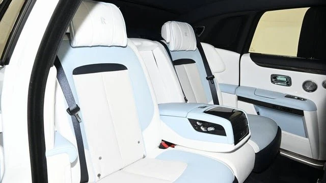 2023 Rolls-Royce Ghost Black Badge 2nd Gen - Image 19 of 20
