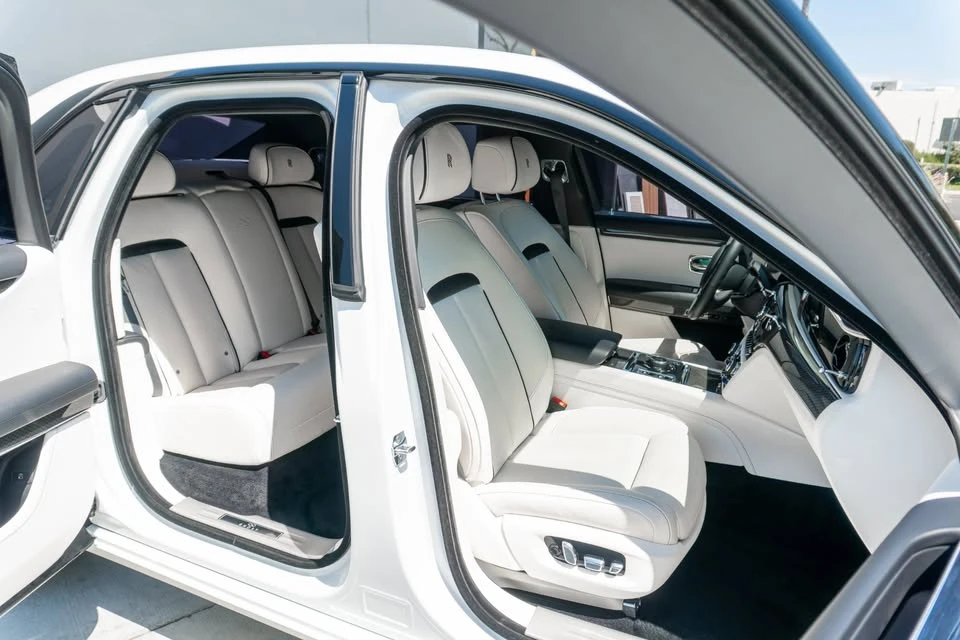 2023 Rolls-Royce Ghost Black Badge 2nd Gen - Image 12 of 20