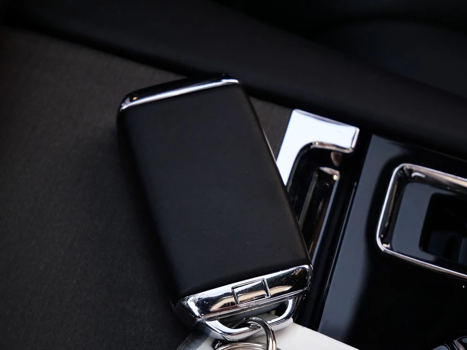 2023 Rolls-Royce Ghost 2nd Gen - Image 15 of 31