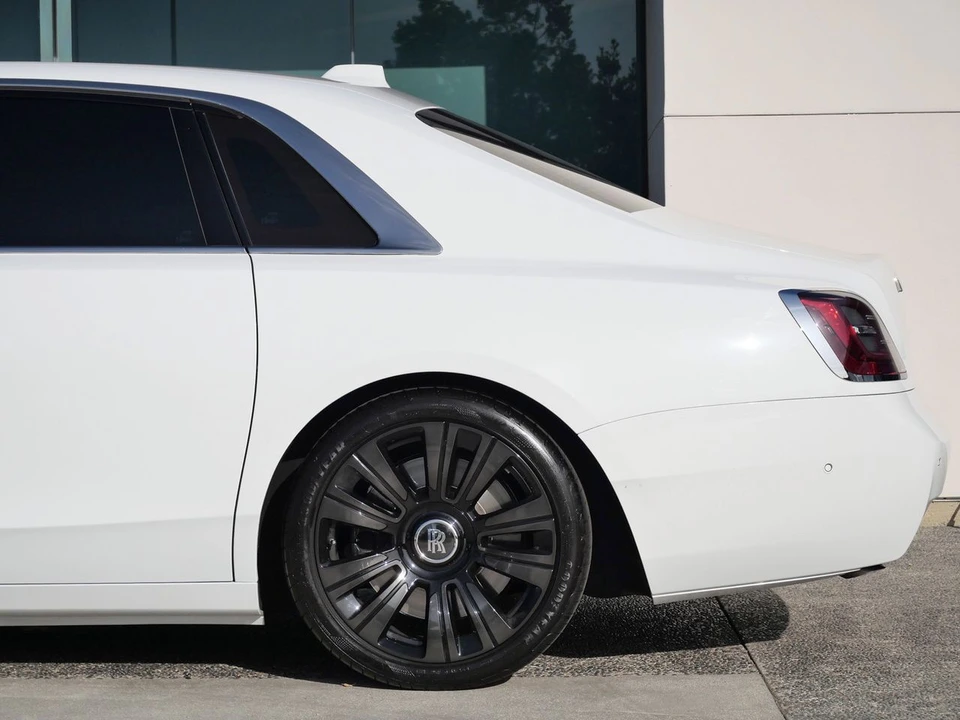 2023 Rolls-Royce Ghost 2nd Gen - Image 22 of 31