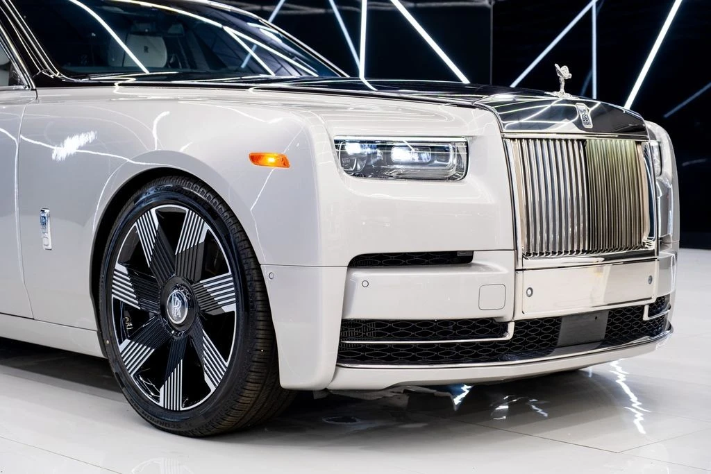 2023 Rolls-Royce Phantom VIII - Image 5 of 21