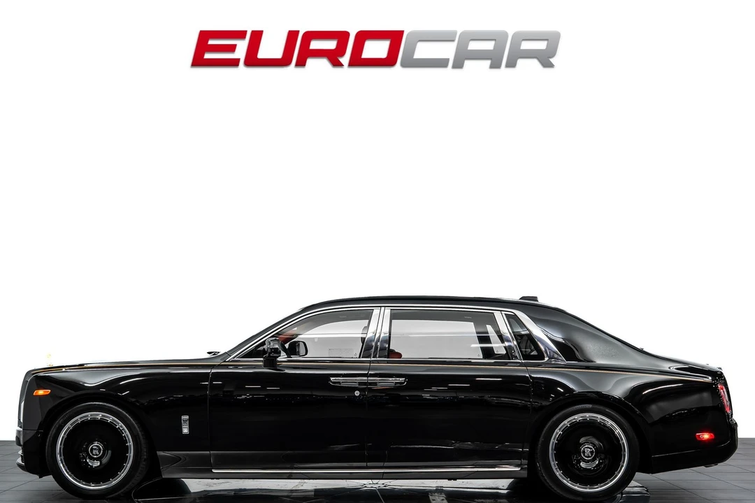 2023 Rolls-Royce Phantom VIII - Image 2 of 31